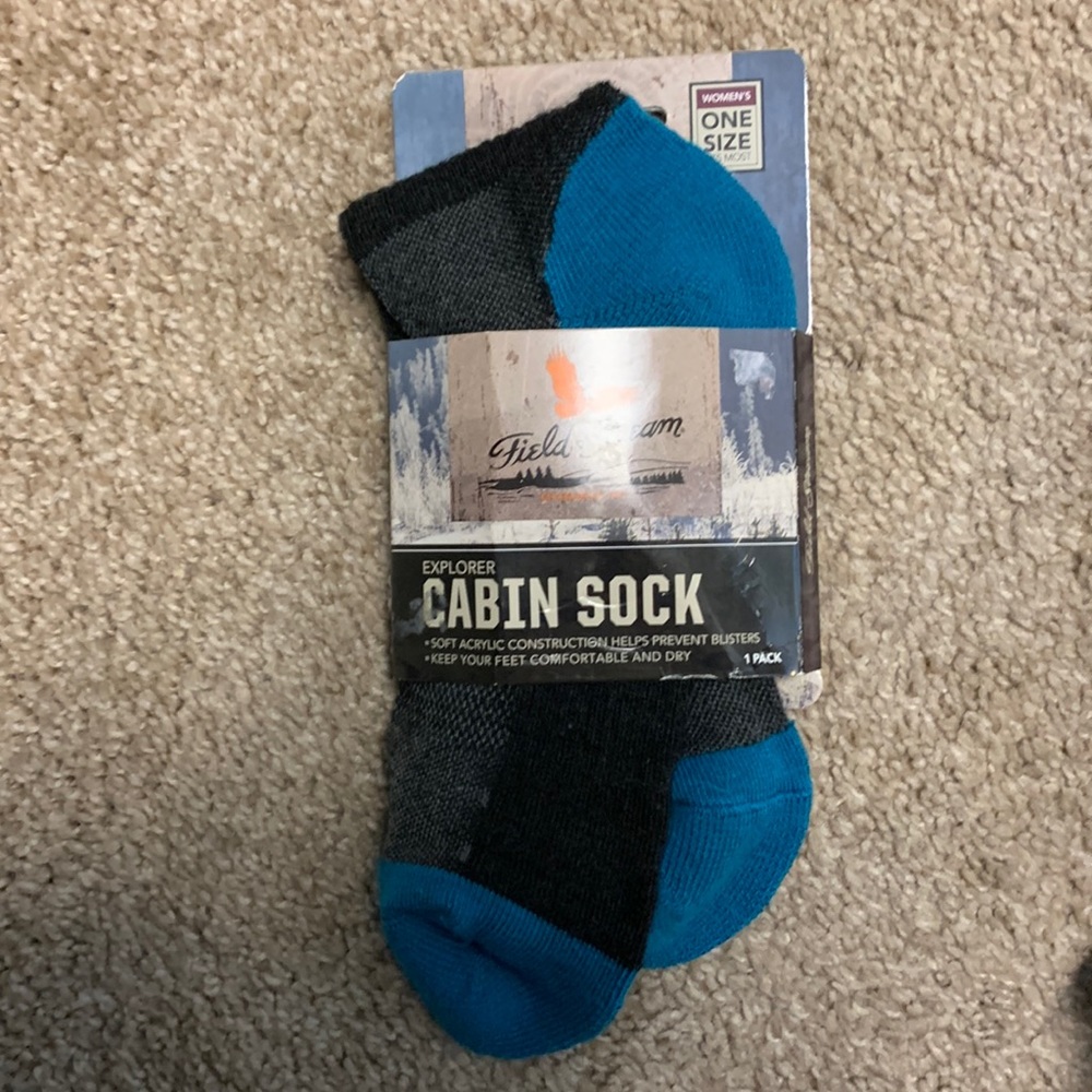 💛 3 for $15 Womens cozy cabin socks